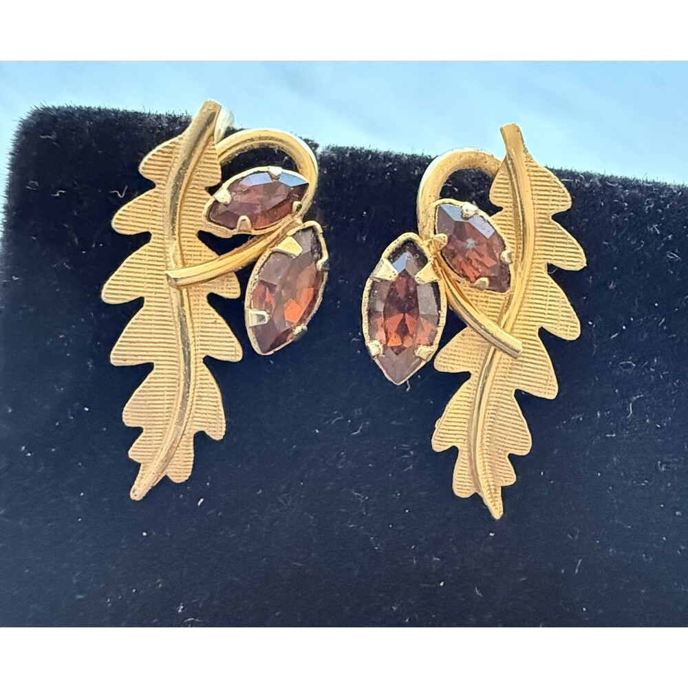 VTG ART Star Screw Back Earrings 1/20 12K GF Leaf Marquise Cut Red Rhinestone